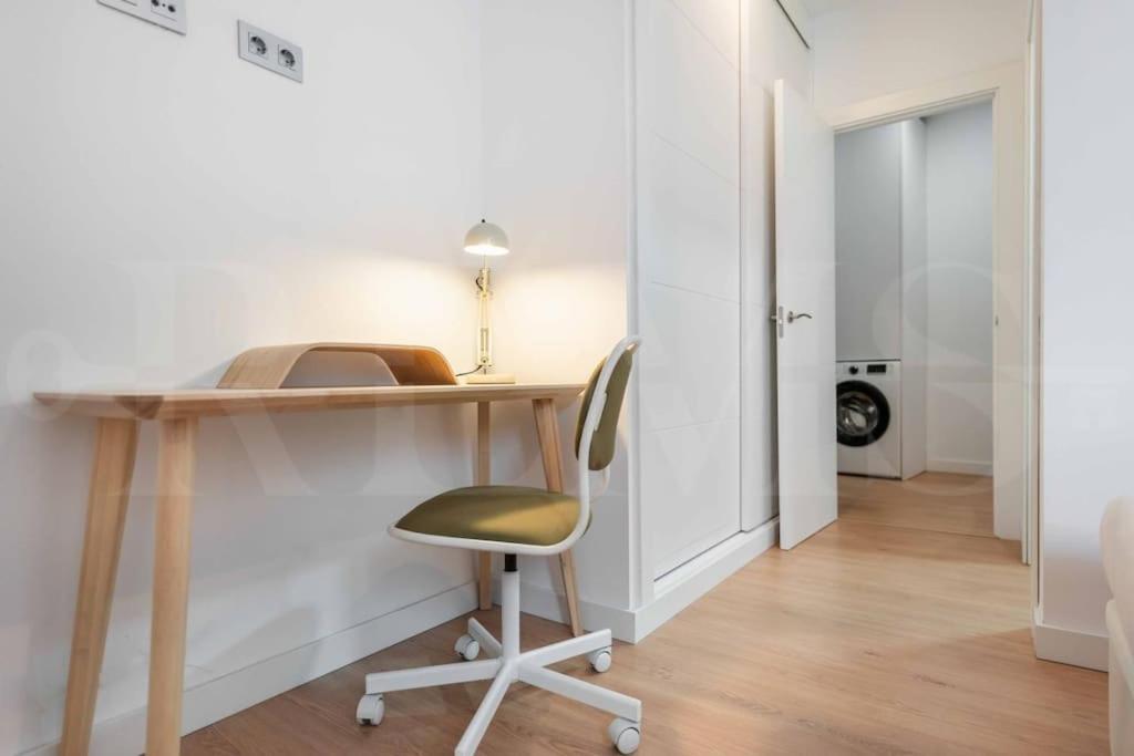 Fresh & Stylish Apartment With Parking By Rems Málaga Exterior foto